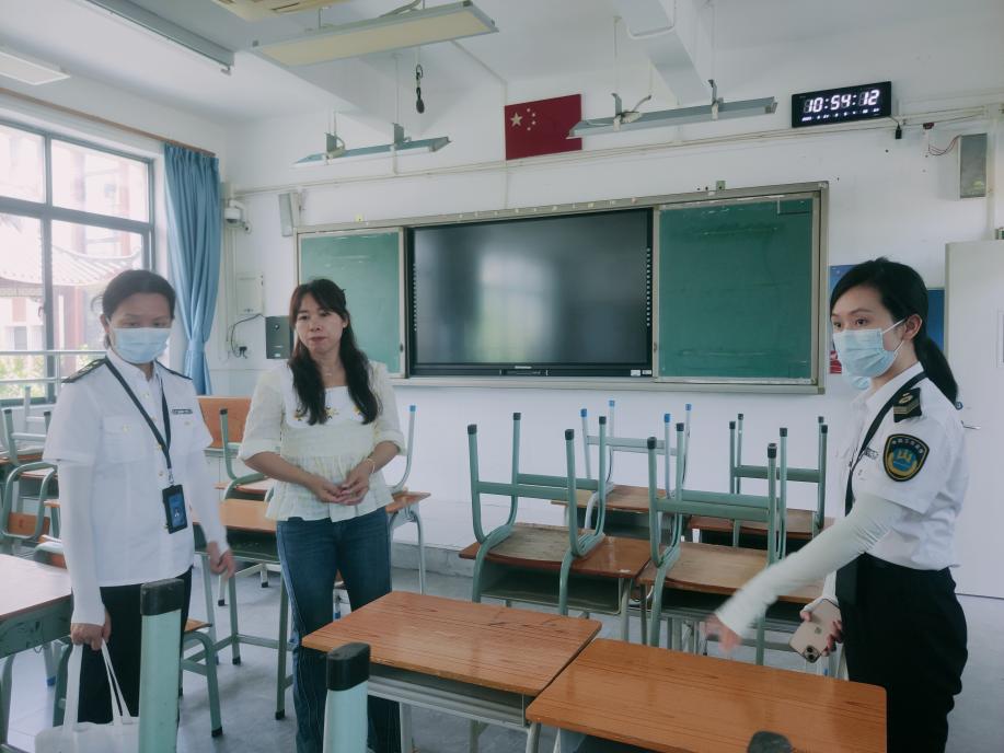 中考卫生监督检查.jpg